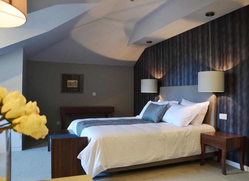 Double or Twin Room Extra Bed,71575496:JPEG